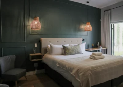 Beautiful Betty Room 1